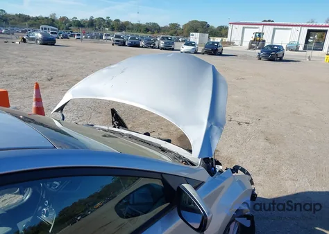 2015 Hyundai Elantra Se z USA, uszkodzony, nr VIN 5NPDH4AE4FH613844